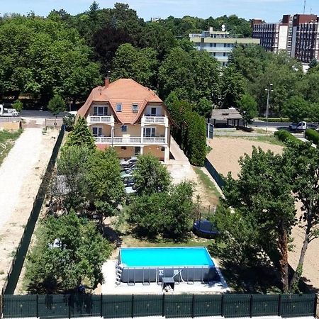 Attila Vendégház Hévíz Esterno foto